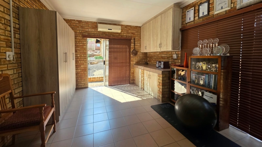 4 Bedroom Property for Sale in Cashan North West